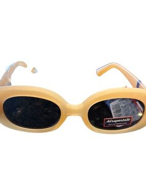 Aeropostale Round Light Tan / Beige Sunglasses NWT